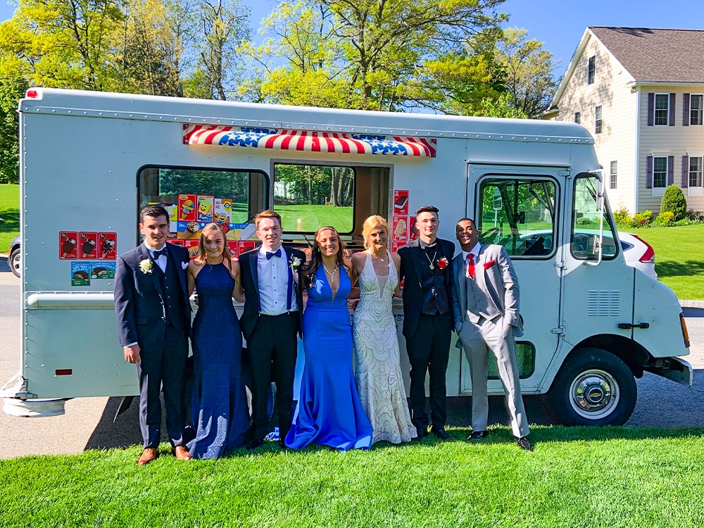 Dylan & Pete's Ice Cream Truck Prom Group-min